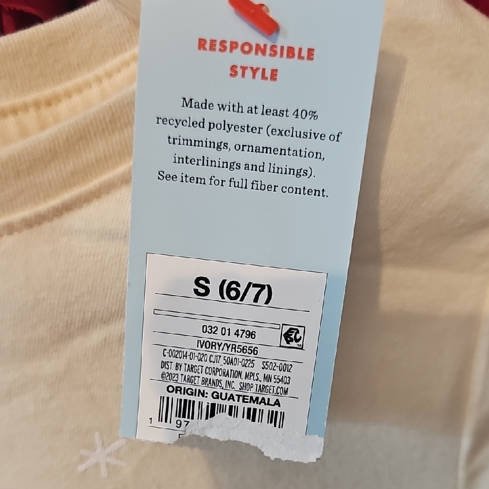 Cat & Jack NWT Cream Kids Shirt with Winter Dog Print Size Small 6/7 - Picture 2 of 6